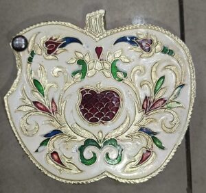 Apple Dry Fruit Box