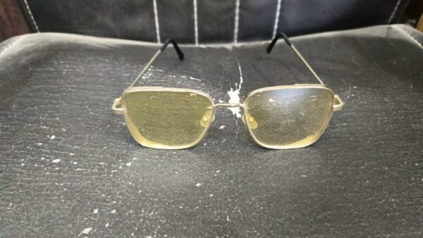 Yellow spectacle